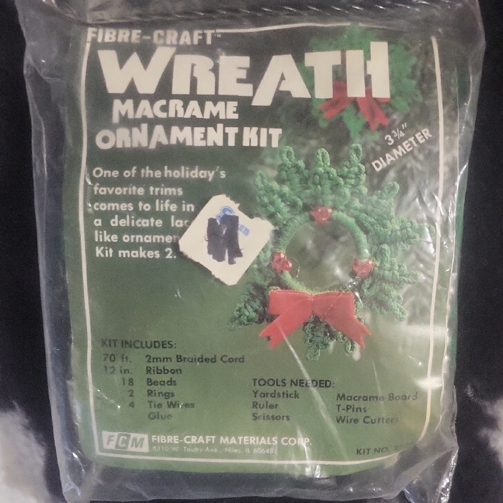 Fibre-Craft Macrame Wreath Ornament Kit